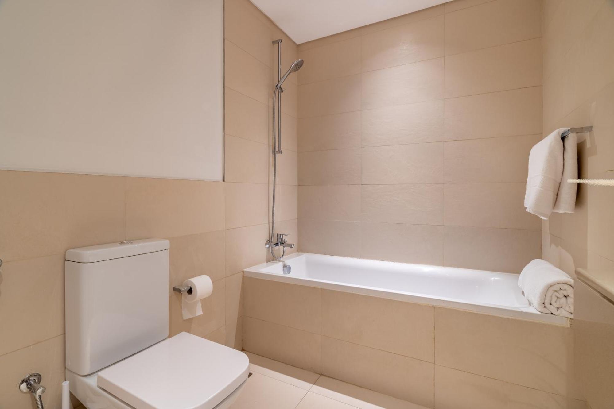 Apartment Yas Pearl - 2bd By Slv *